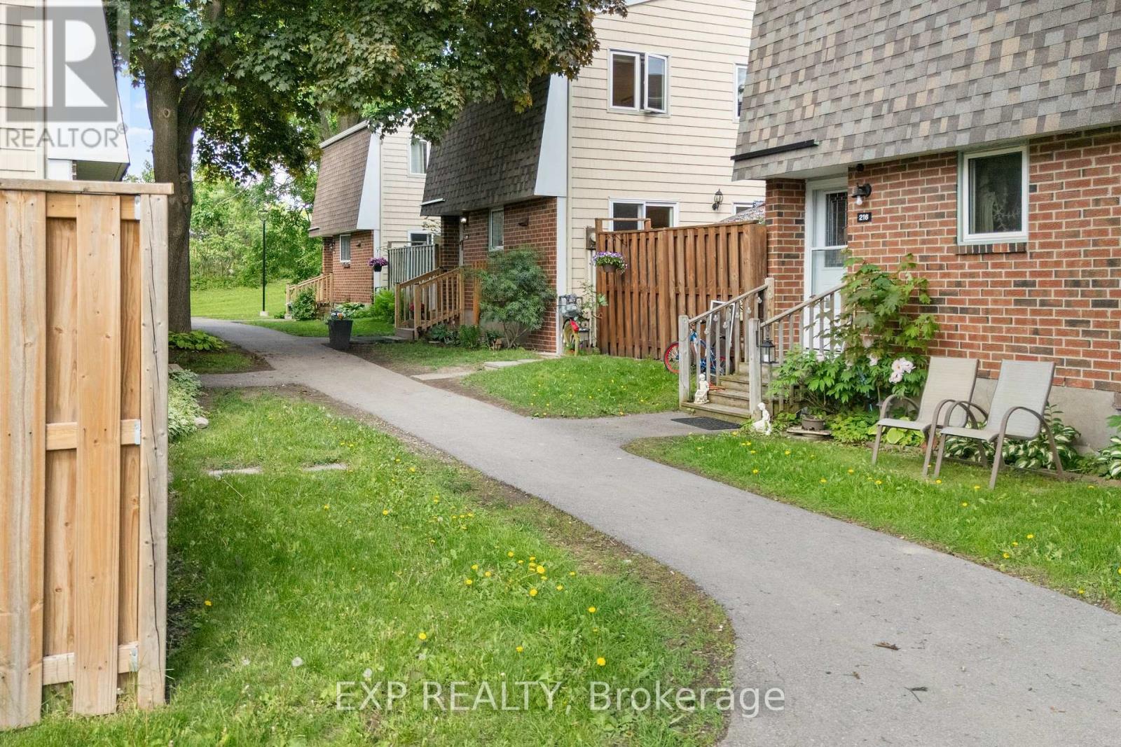 94 - 215 Petrie Lane, Ottawa, Ontario  K2K 1Z5 - Photo 43 - X12194393