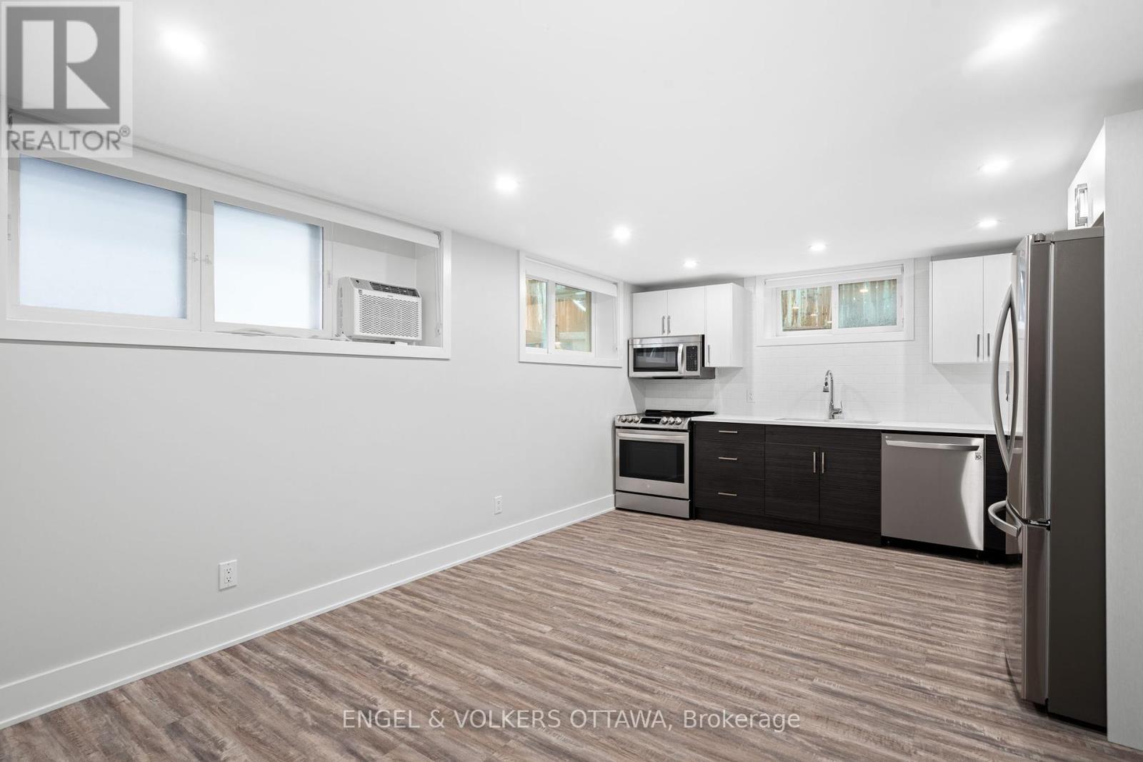 4 - 569 Mcleod Street, Ottawa, Ontario  K1R 5R2 - Photo 12 - X12194418