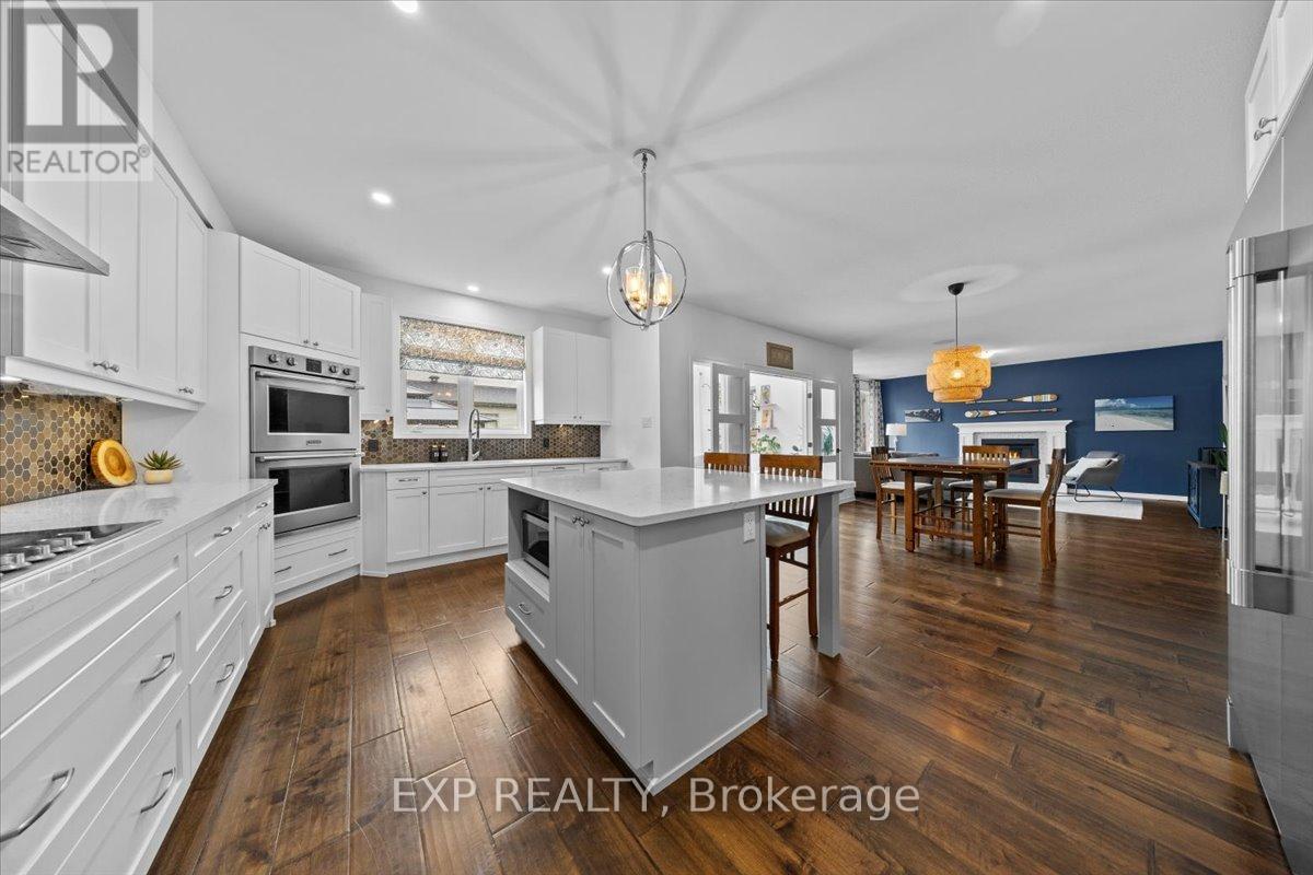 209 Rover Street, Ottawa, Ontario  K2S 1S3 - Photo 10 - X12194424