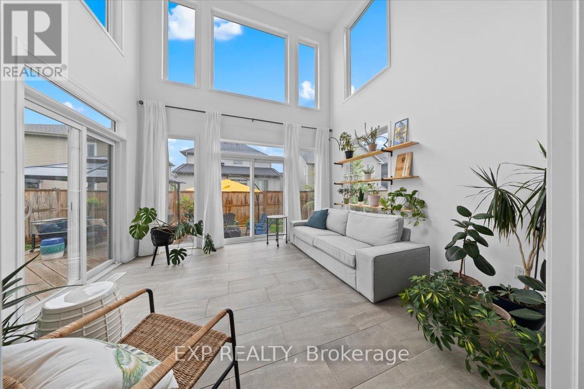 209 Rover Street, Ottawa, Ontario  K2S 1S3 - Photo 17 - X12194424