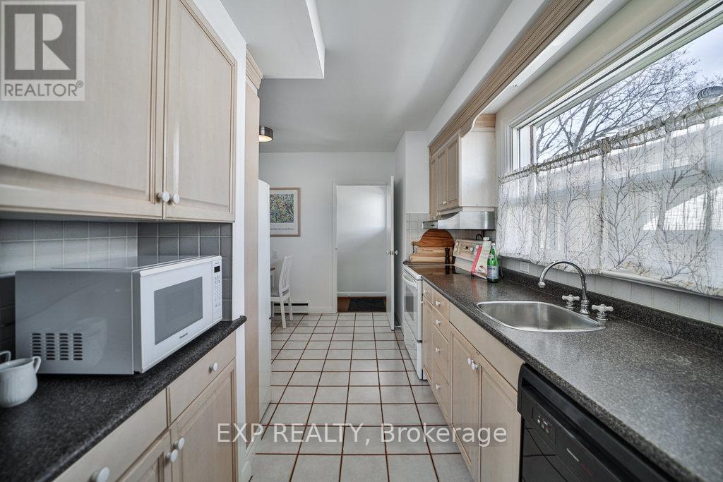 56 Gage Avenue, Toronto, Ontario  M1J 1T8 - Photo 12 - E12079969