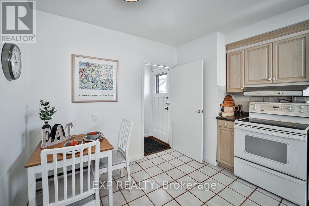 56 Gage Avenue, Toronto, Ontario  M1J 1T8 - Photo 8 - E12079969