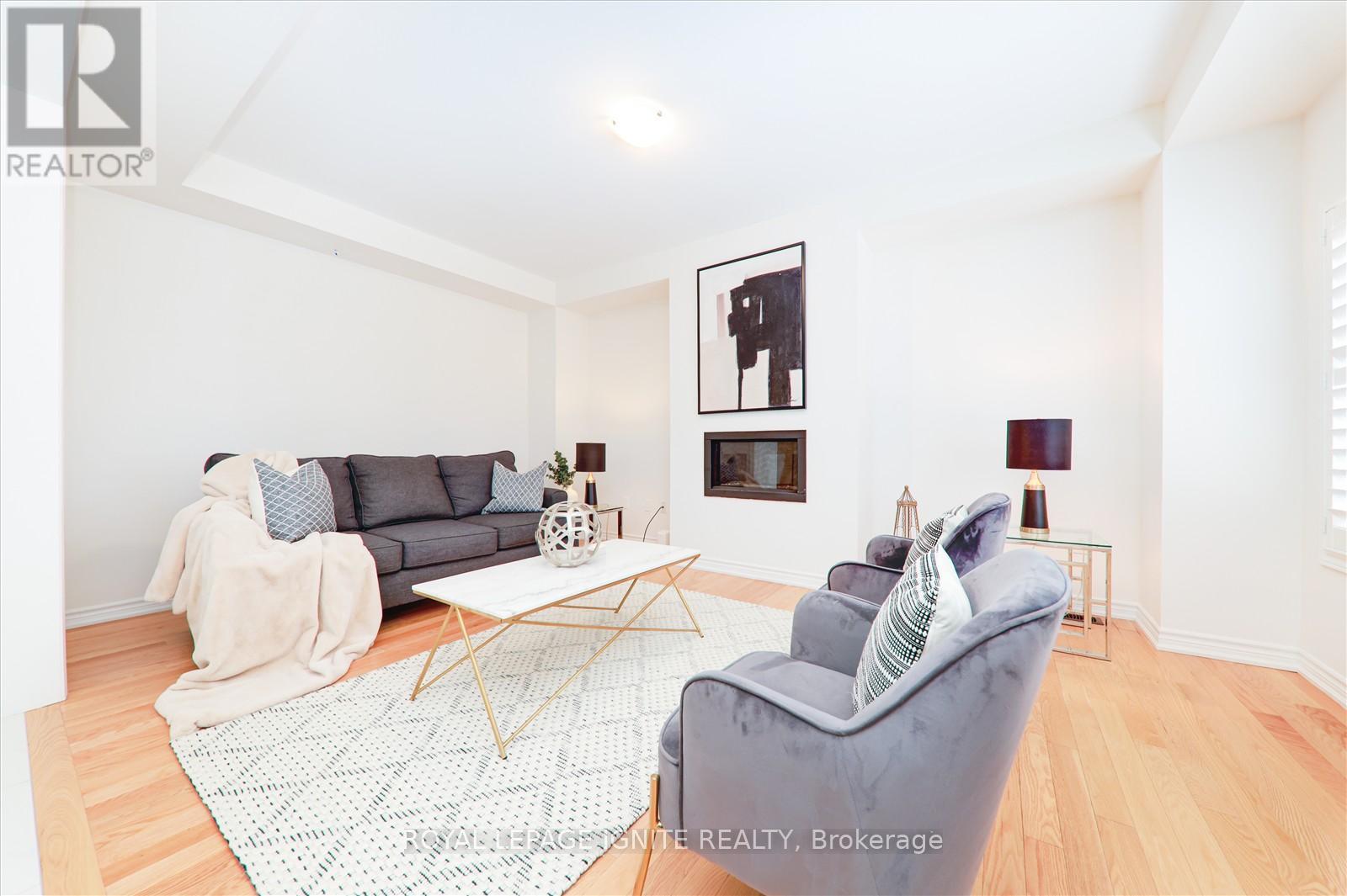301 Danny Wheeler Boulevard, Georgina, Ontario  L4P 0K1 - Photo 17 - N12163844