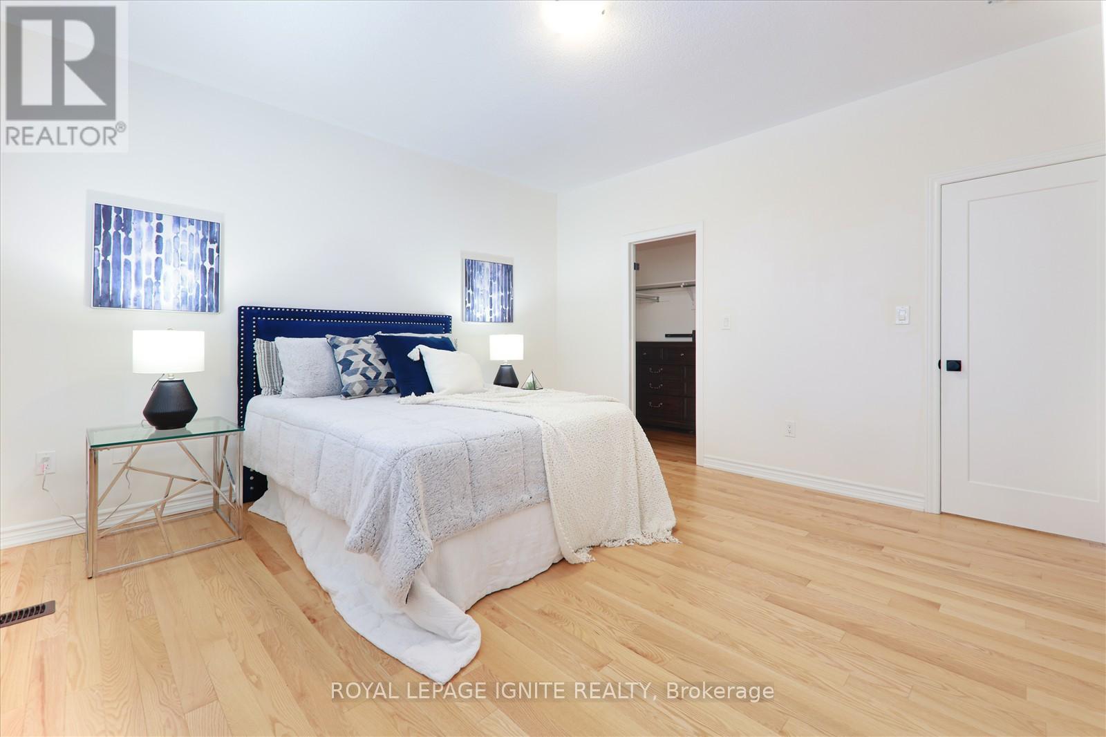 301 Danny Wheeler Boulevard, Georgina, Ontario  L4P 0K1 - Photo 27 - N12163844