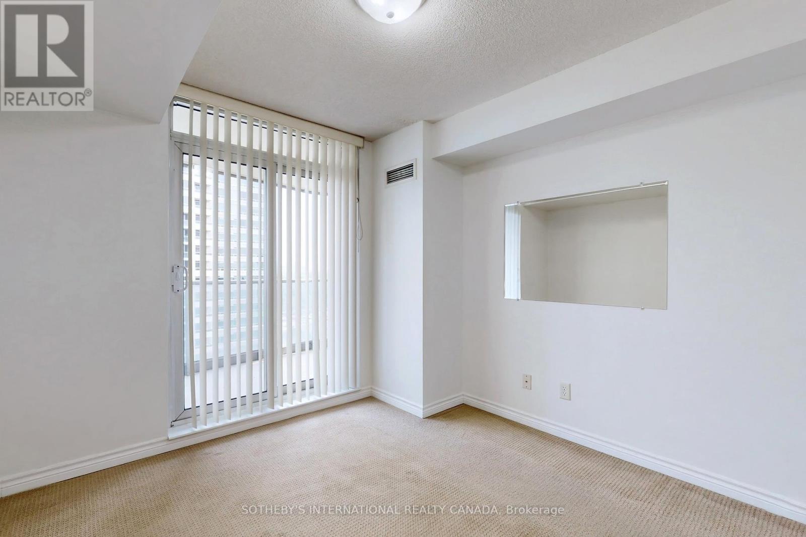 1310 - 2 Rean Drive, Toronto, Ontario  M2K 3B8 - Photo 16 - C12194381