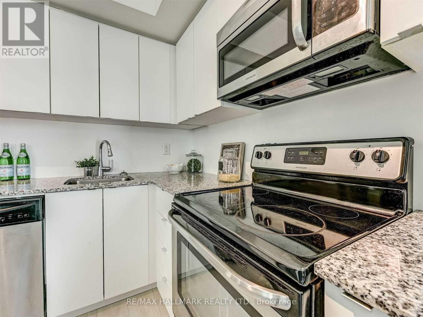 704 - 150 East Liberty Street, Toronto, Ontario  M6K 3R5 - Photo 14 - C12194400
