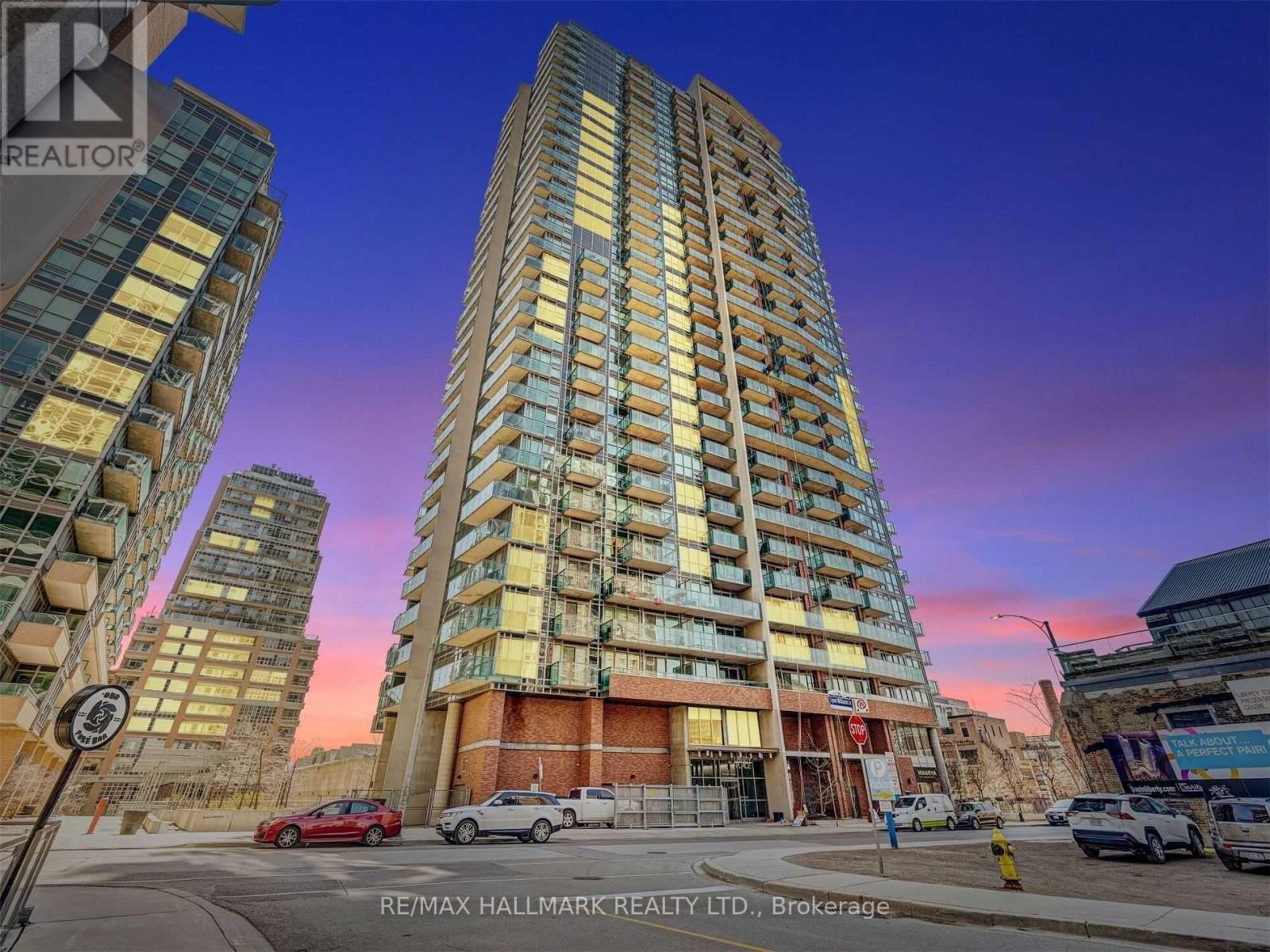 704 - 150 East Liberty Street, Toronto (Niagara), Ontario  M6K 3R5 - Photo 2 - C12194400