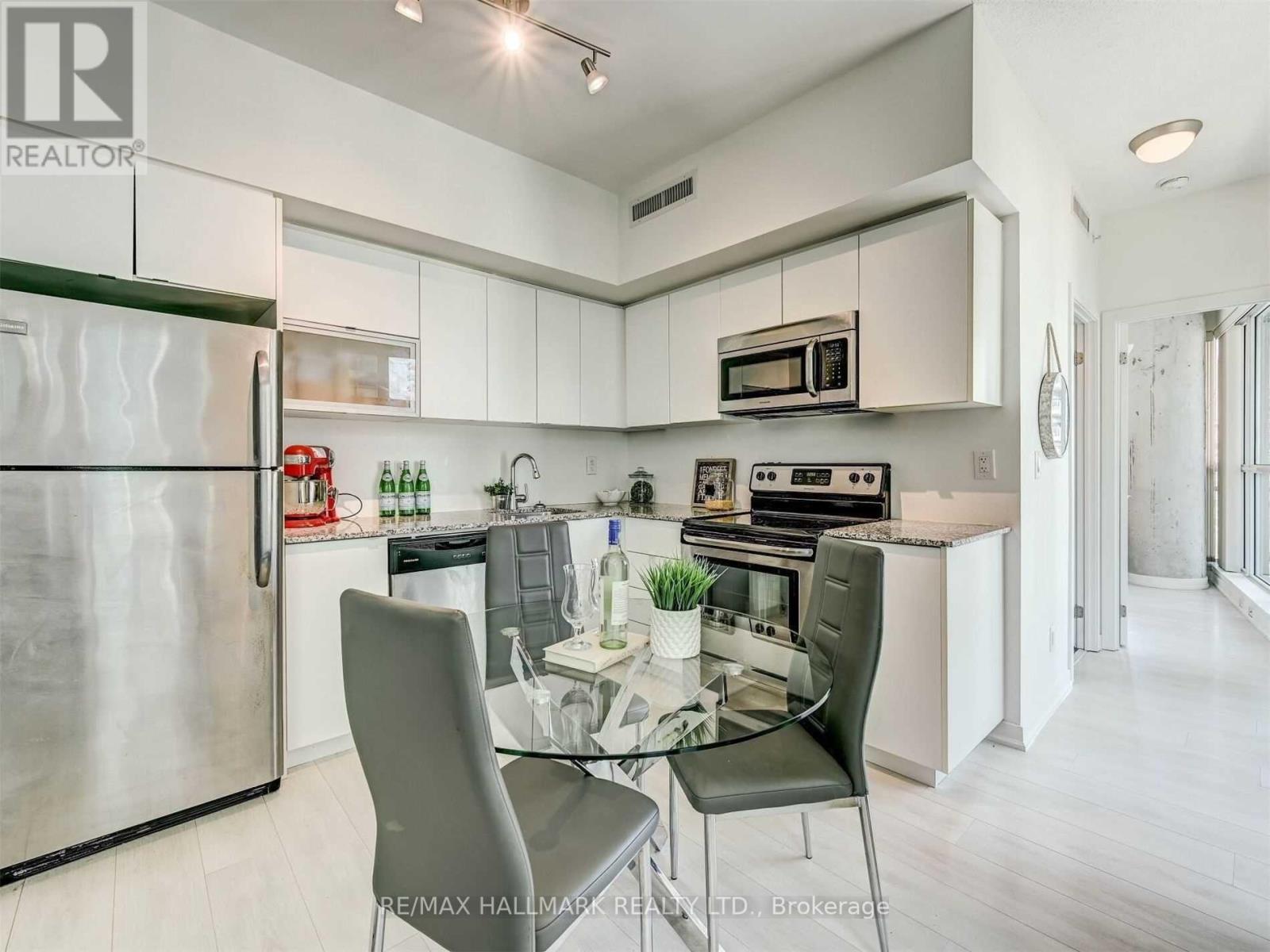 704 - 150 East Liberty Street, Toronto (Niagara), Ontario  M6K 3R5 - Photo 8 - C12194400