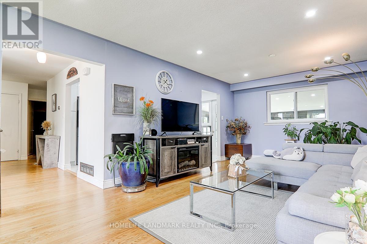 60 Highcastle Road, Toronto, Ontario  M1E 4N1 - Photo 9 - E12194395
