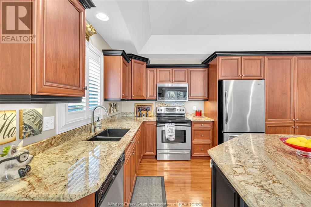 Property at 768 Newport image 4