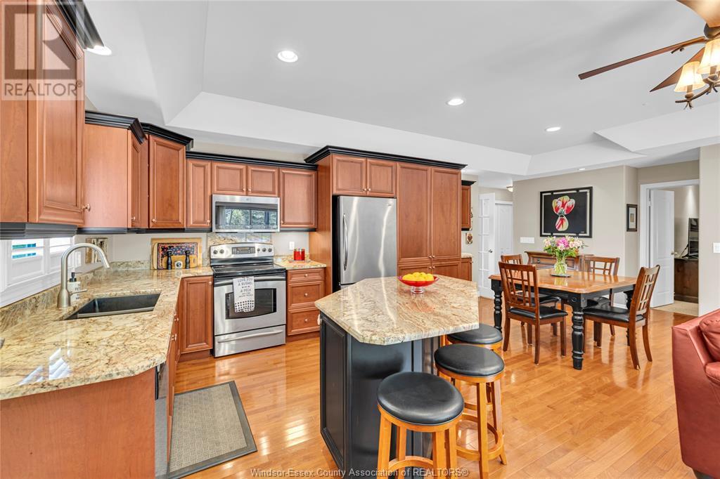 Property at 768 Newport image 5