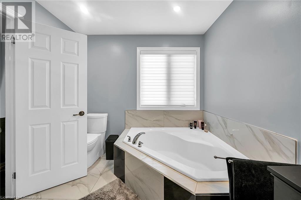 137 Diiorio Circle, Ancaster, Ontario  L9K 1T3 - Photo 17 - 40730590