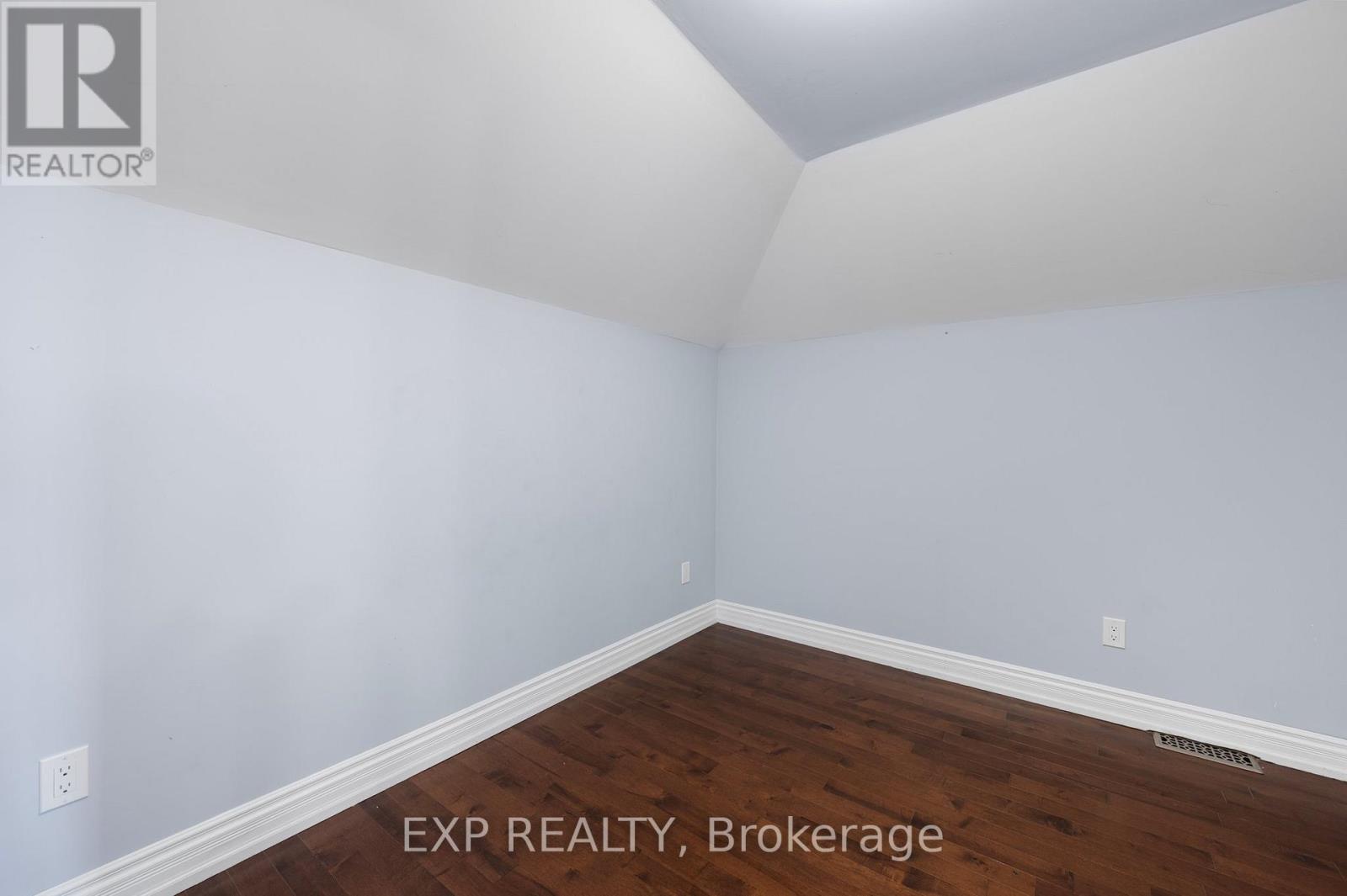 1597 Metro Road N, Georgina, Ontario  L0E 1S0 - Photo 26 - N12194371