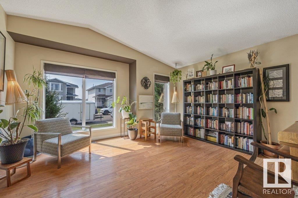 16203 57 St Nw, Edmonton, Alberta  T5Y 2V3 - Photo 7 - E4440212