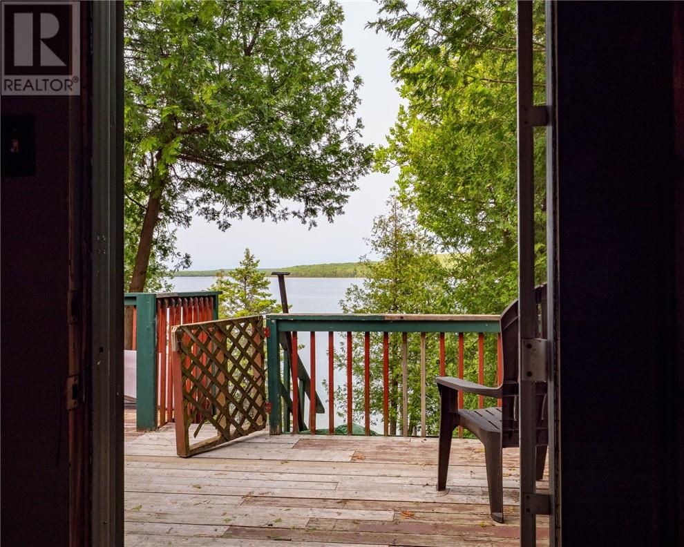 25 Sunova Beach Road, Manitowaning, Ontario  P0P 1N0 - Photo 11 - 2122699