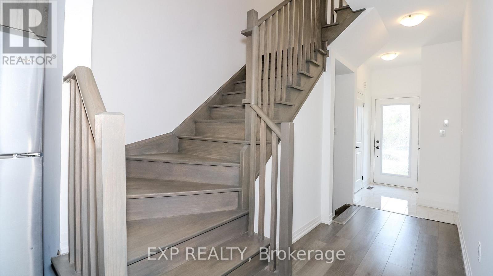 16 Haven Lane, Barrie, Ontario  L9J 0M4 - Photo 15 - S12194397