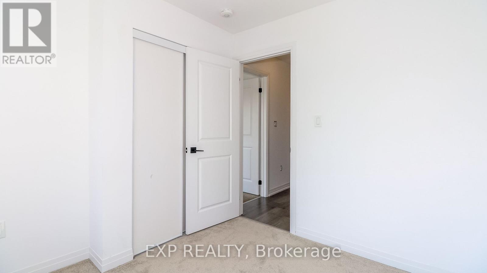 16 Haven Lane, Barrie, Ontario  L9J 0M4 - Photo 27 - S12194397