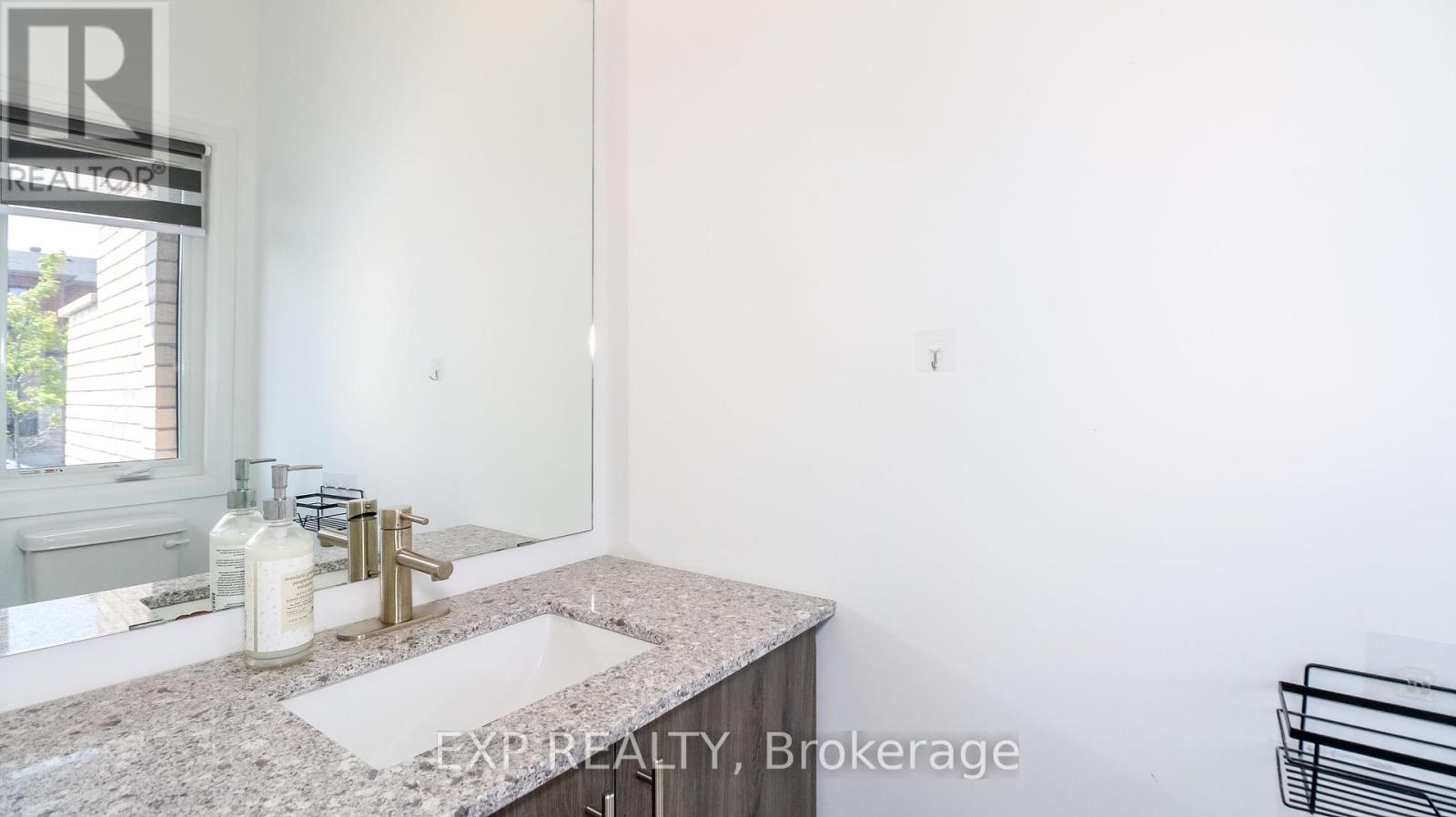 16 Haven Lane, Barrie, Ontario  L9J 0M4 - Photo 4 - S12194397