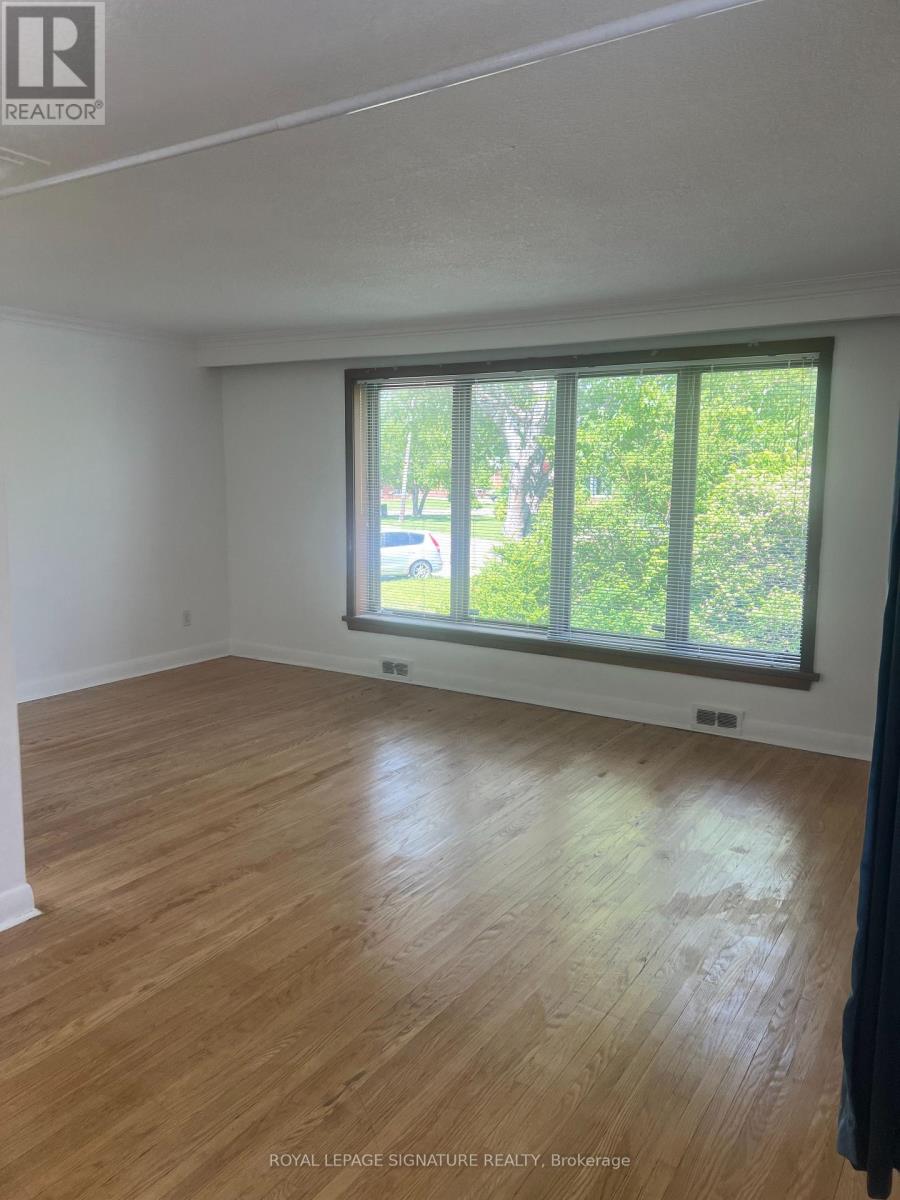 Main - 114 Dewey Drive, Toronto (Wexford-Maryvale), Ontario  M1R 3K9 - Photo 10 - E12190372