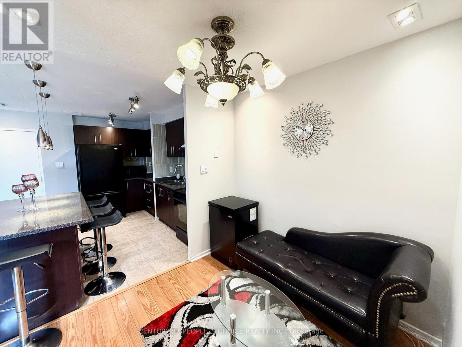 216 - 2095 Roche Court, Mississauga, Ontario  L5K 2C8 - Photo 14 - W12192514
