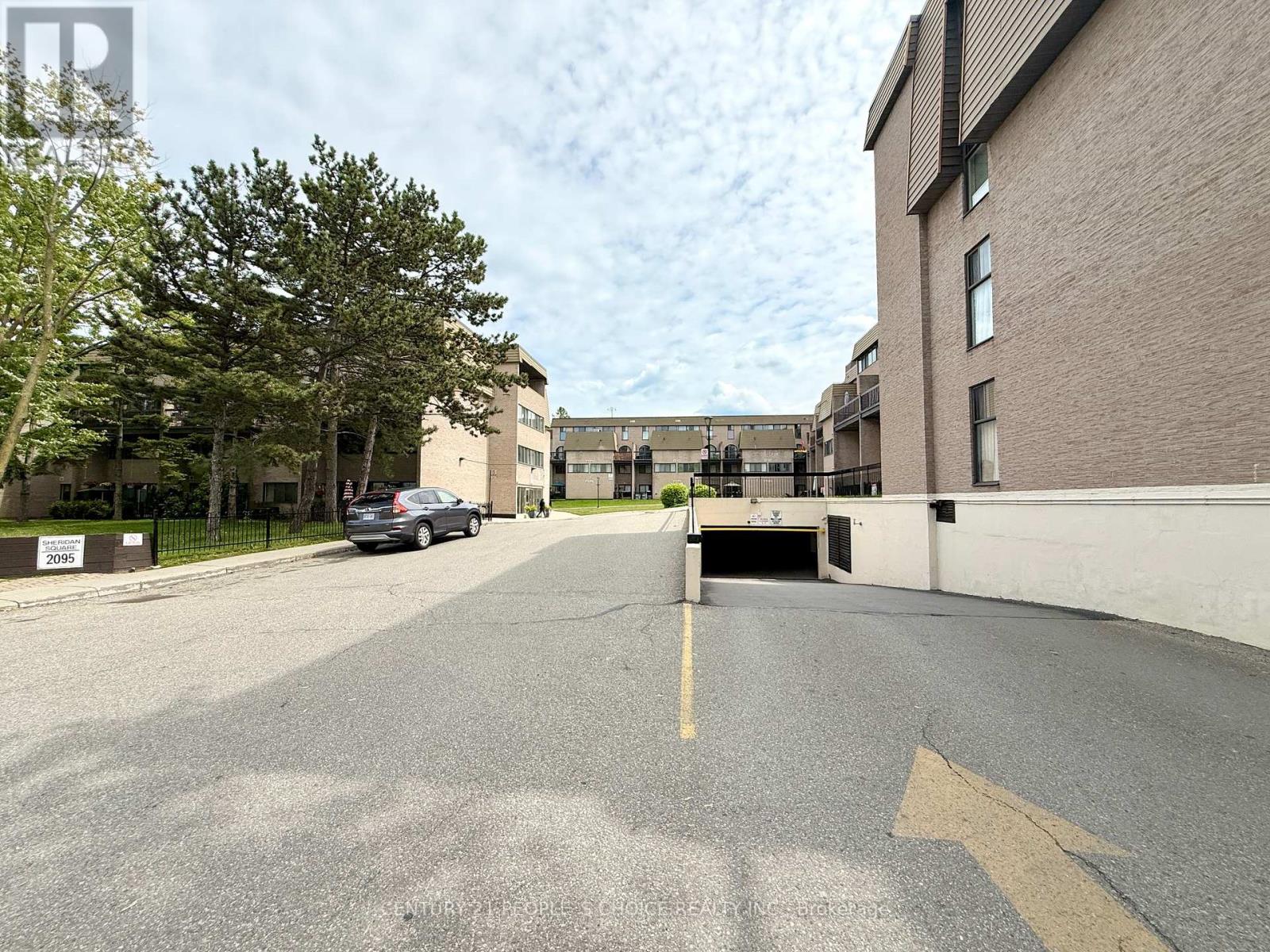 216 - 2095 Roche Court, Mississauga, Ontario  L5K 2C8 - Photo 5 - W12192514