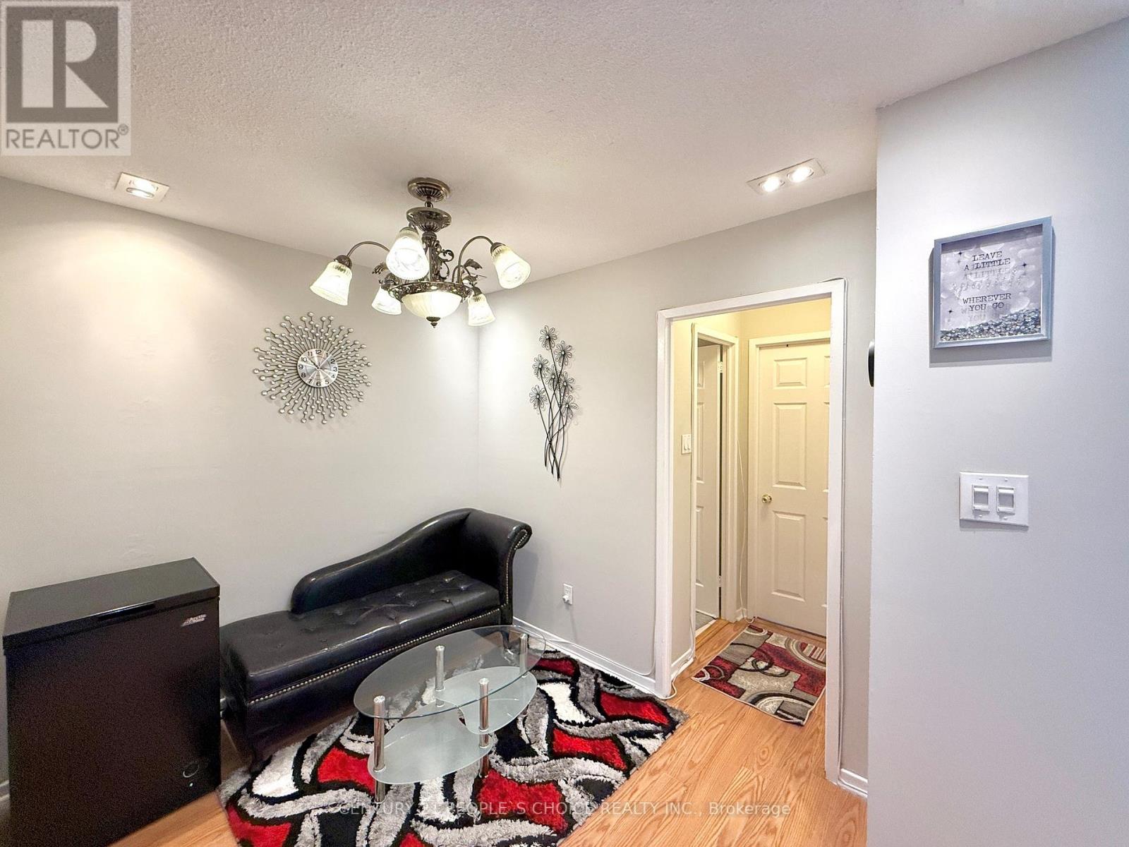 216 - 2095 Roche Court, Mississauga, Ontario  L5K 2C8 - Photo 12 - W12192514
