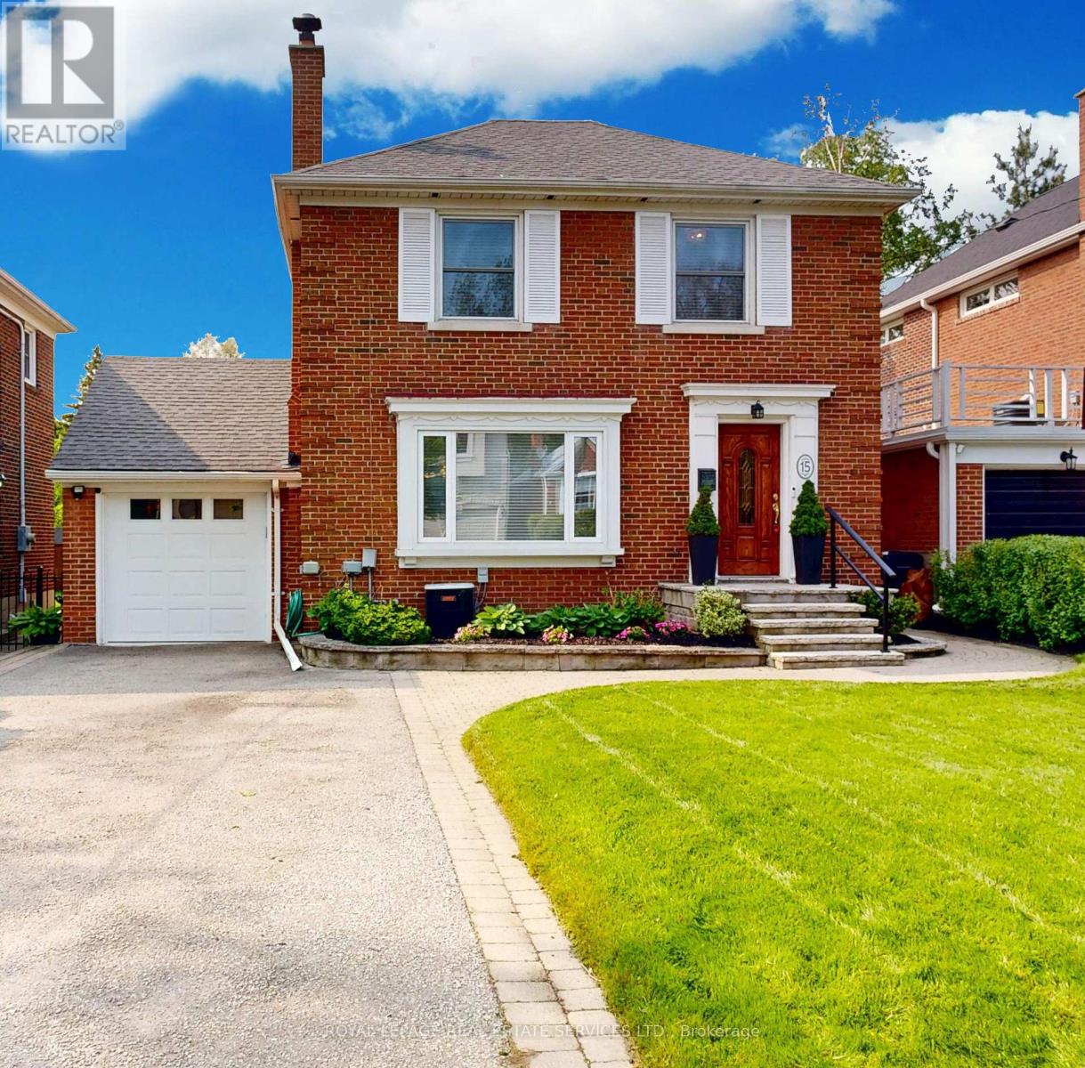 15 Oak Hampton Boulevard, Toronto, Ontario  M9A 2T9 - Photo 1 - W12194423