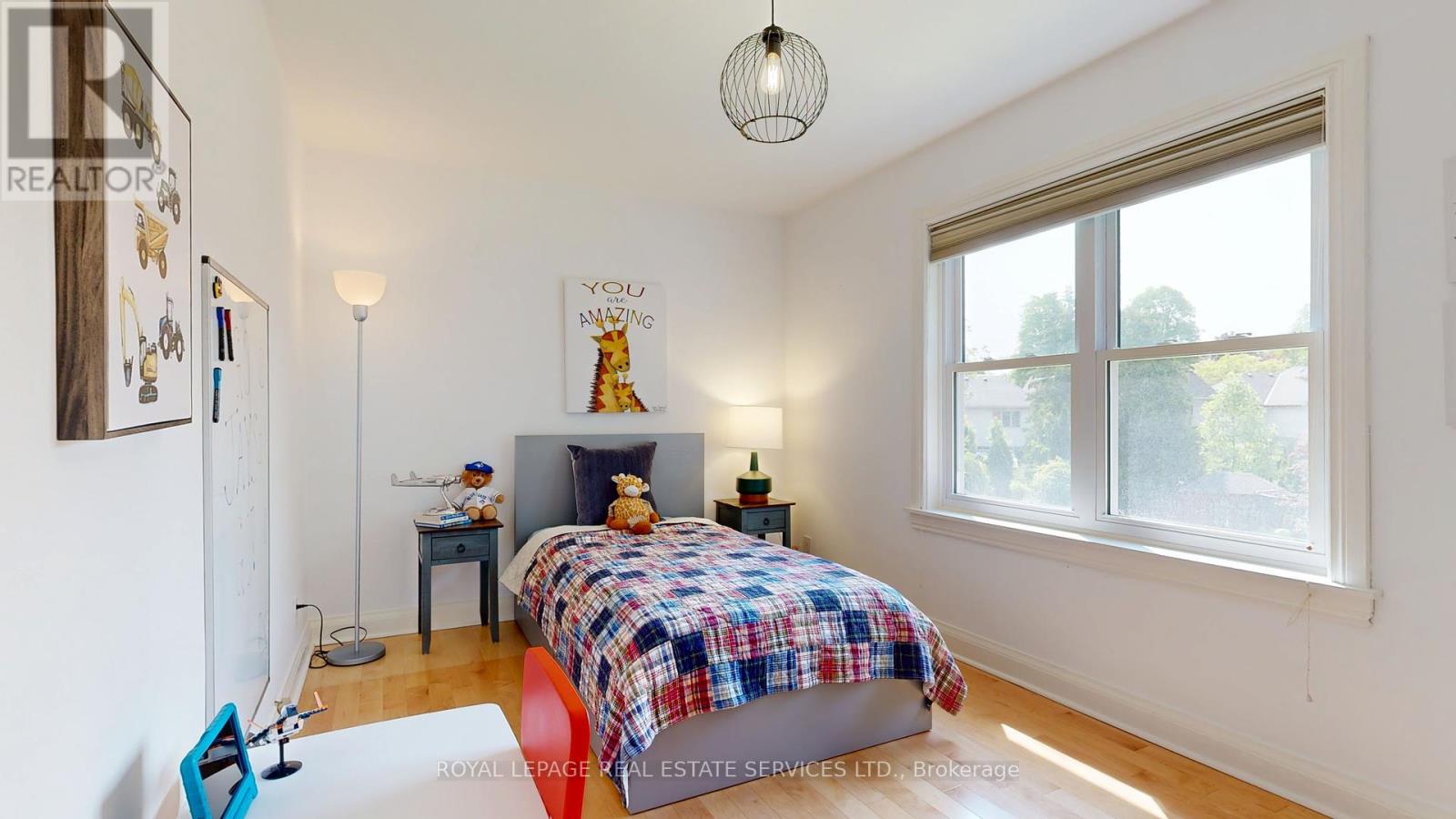 15 Oak Hampton Boulevard, Toronto, Ontario  M9A 2T9 - Photo 21 - W12194423