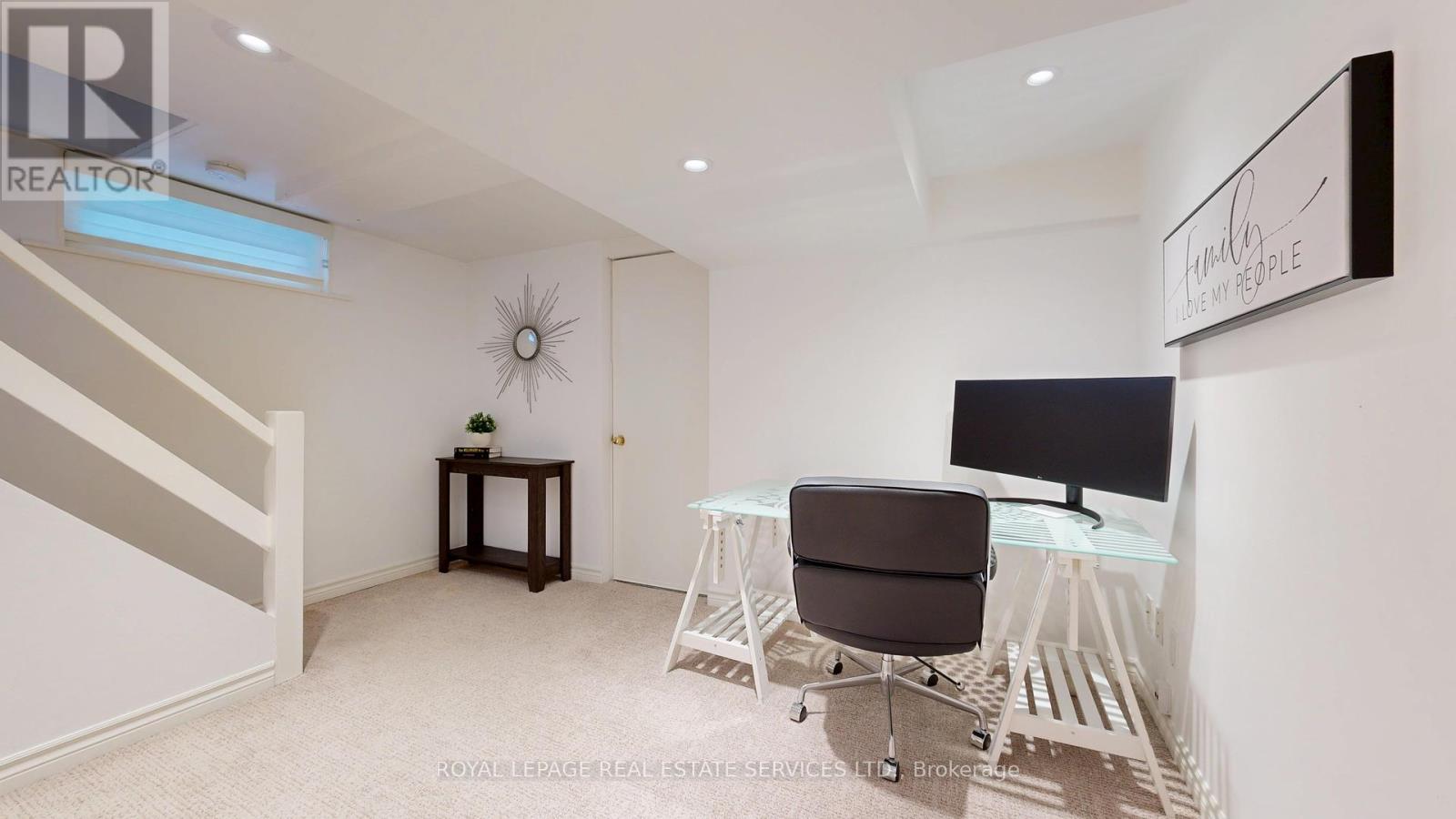 15 Oak Hampton Boulevard, Toronto, Ontario  M9A 2T9 - Photo 28 - W12194423