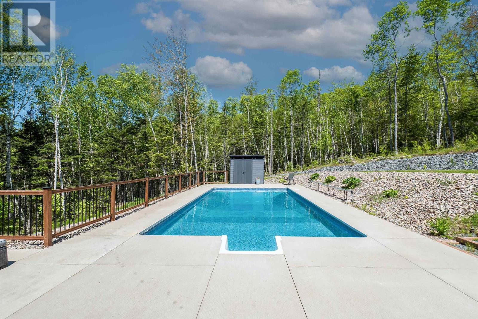 Property at 63 Tracy Drive image 4