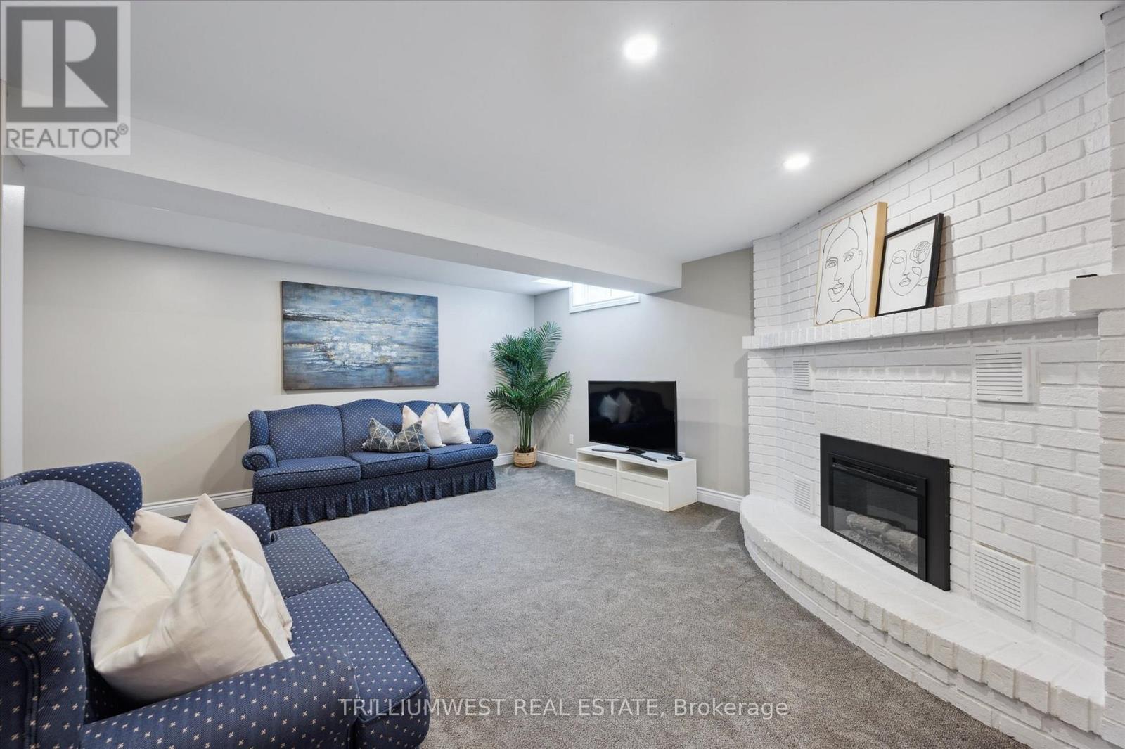 296 Conservation Drive, Waterloo, Ontario  N2V 1V5 - Photo 30 - X12194370