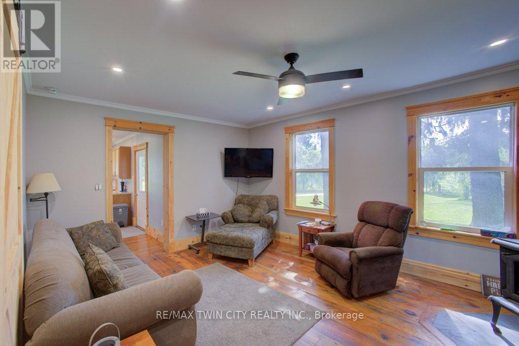 86561 London Road, North Huron, Ontario  N0G 2W0 - Photo 14 - X12194372
