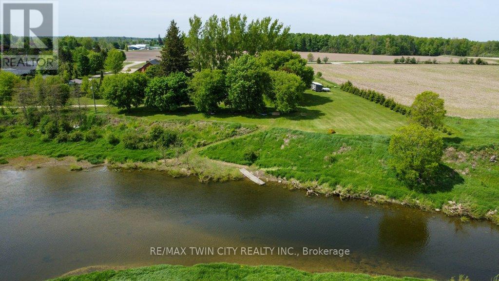 86561 London Road, North Huron, Ontario  N0G 2W0 - Photo 5 - X12194372