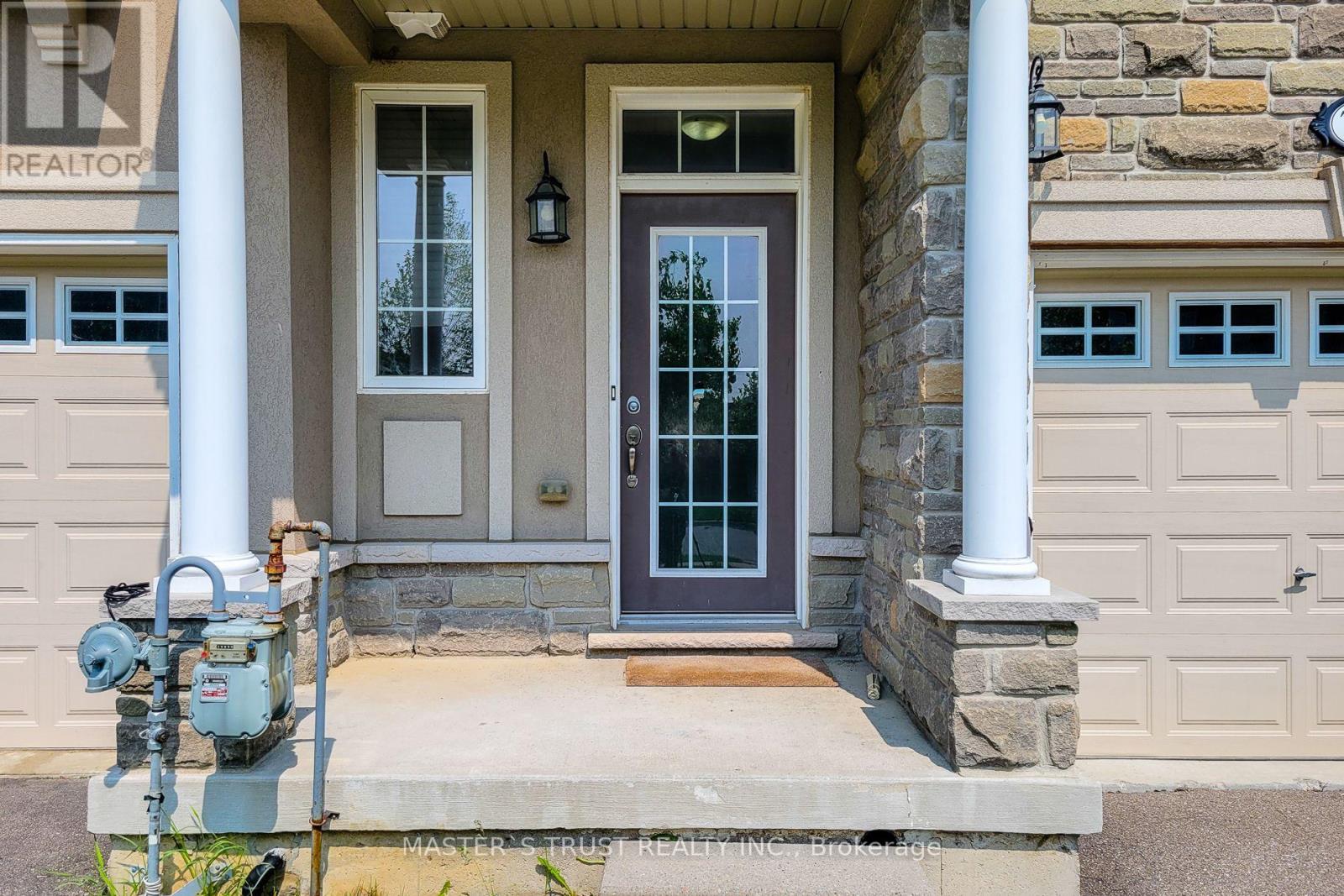 74 Vinton Road, Hamilton, Ontario  L9K 0G6 - Photo 4 - X12194392
