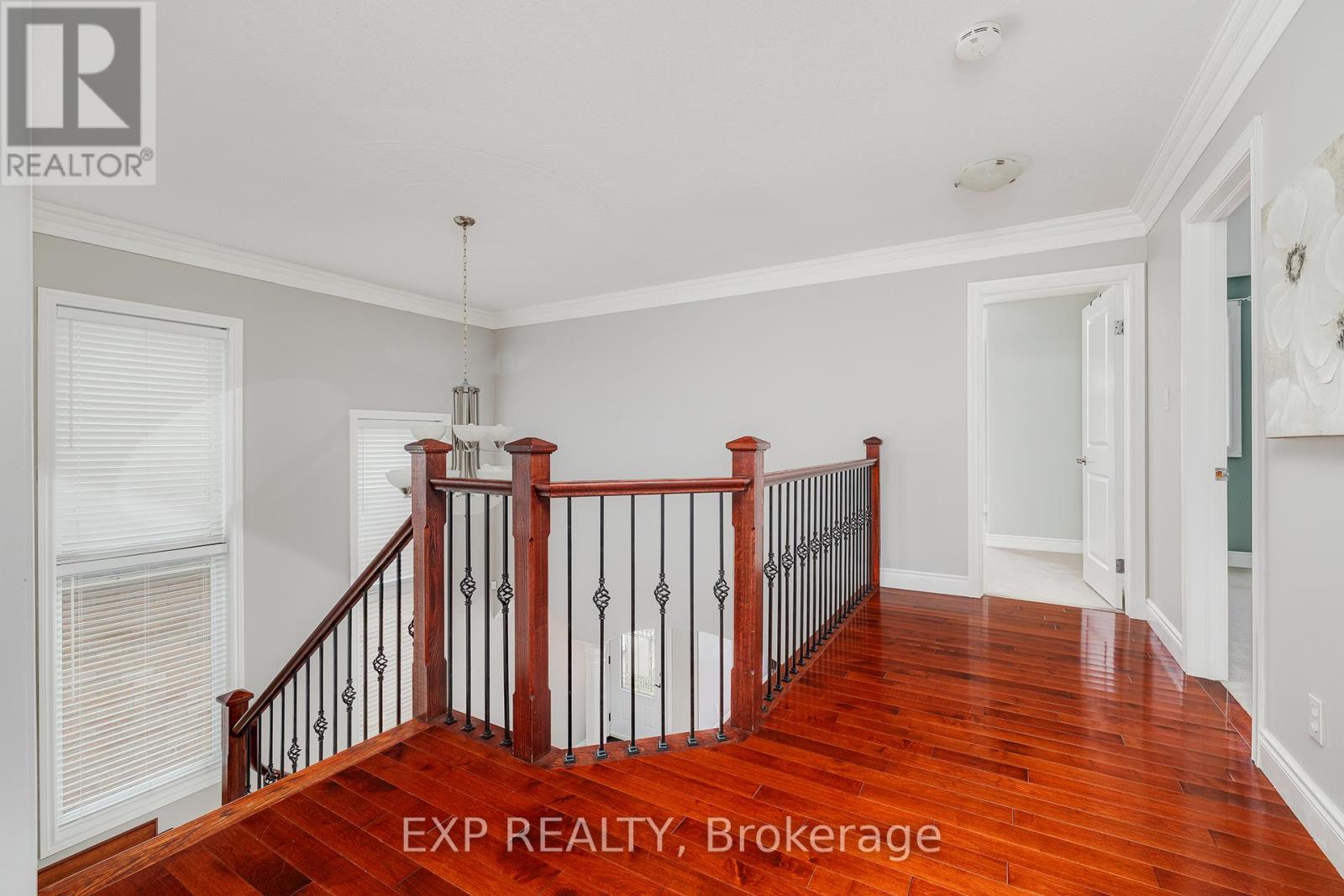 679 Salzburg Drive, Waterloo, Ontario  N2V 2N8 - Photo 21 - X12194403