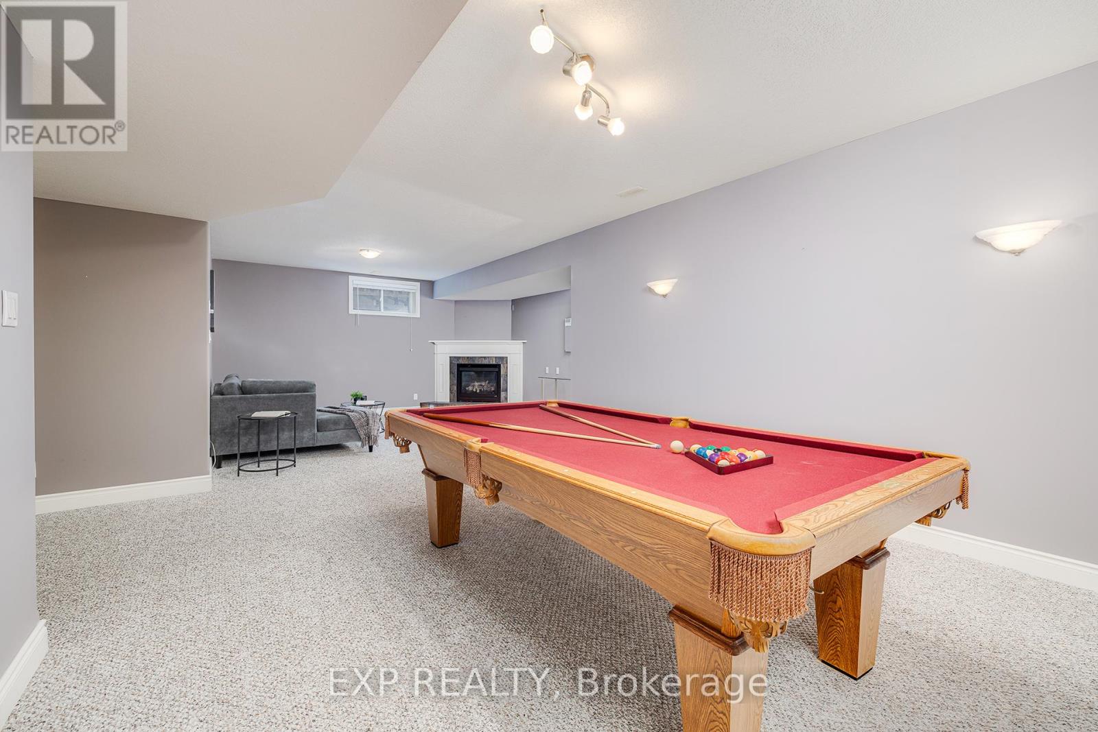 679 Salzburg Drive, Waterloo, Ontario  N2V 2N8 - Photo 28 - X12194403