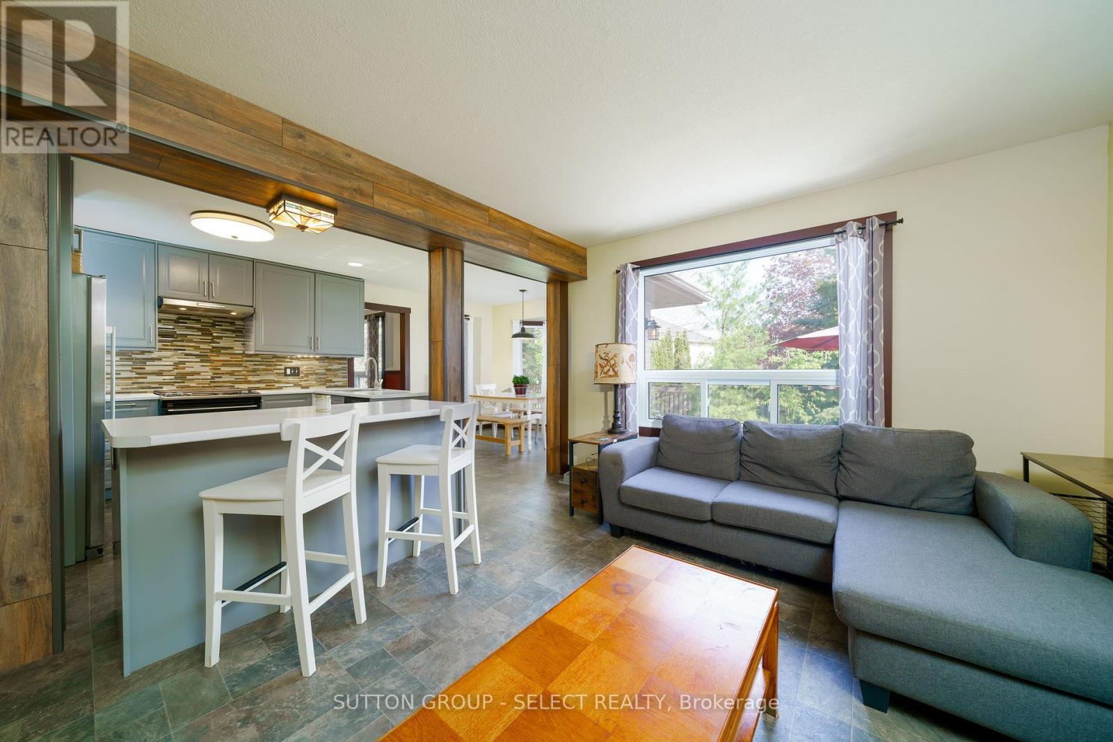 122 Moraine Court, London North, Ontario N6G 4Z2 - Photo 10 - X12194539