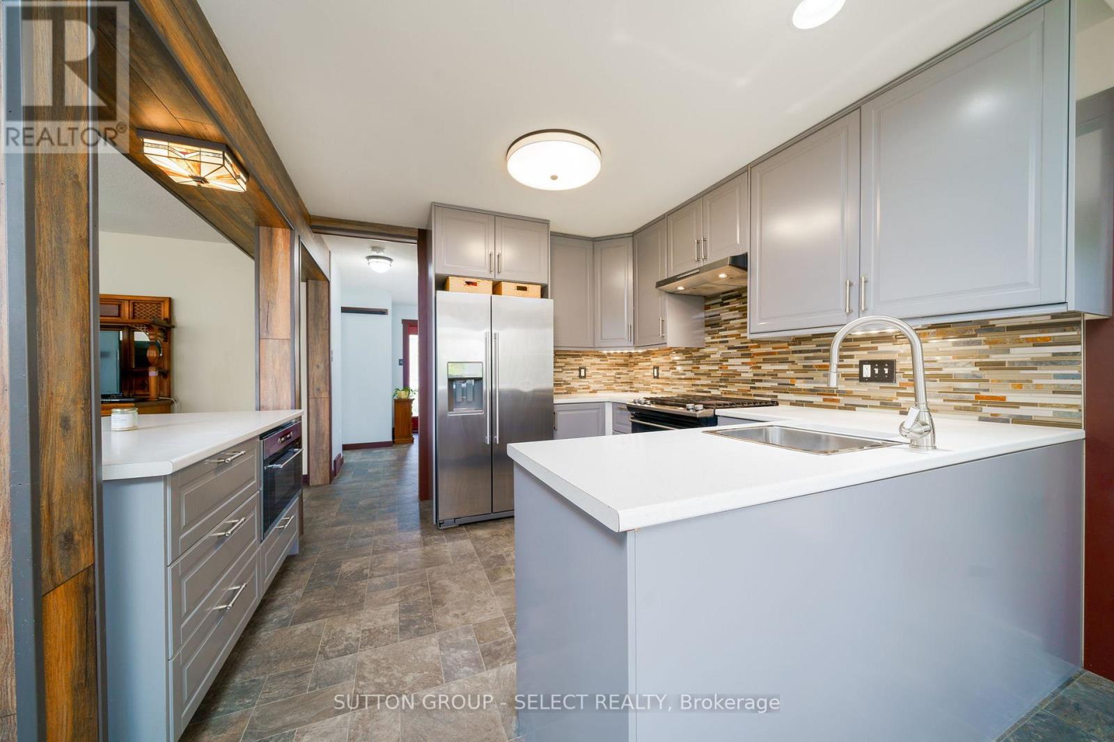122 Moraine Court, London North, Ontario N6G 4Z2 - Photo 11 - X12194539