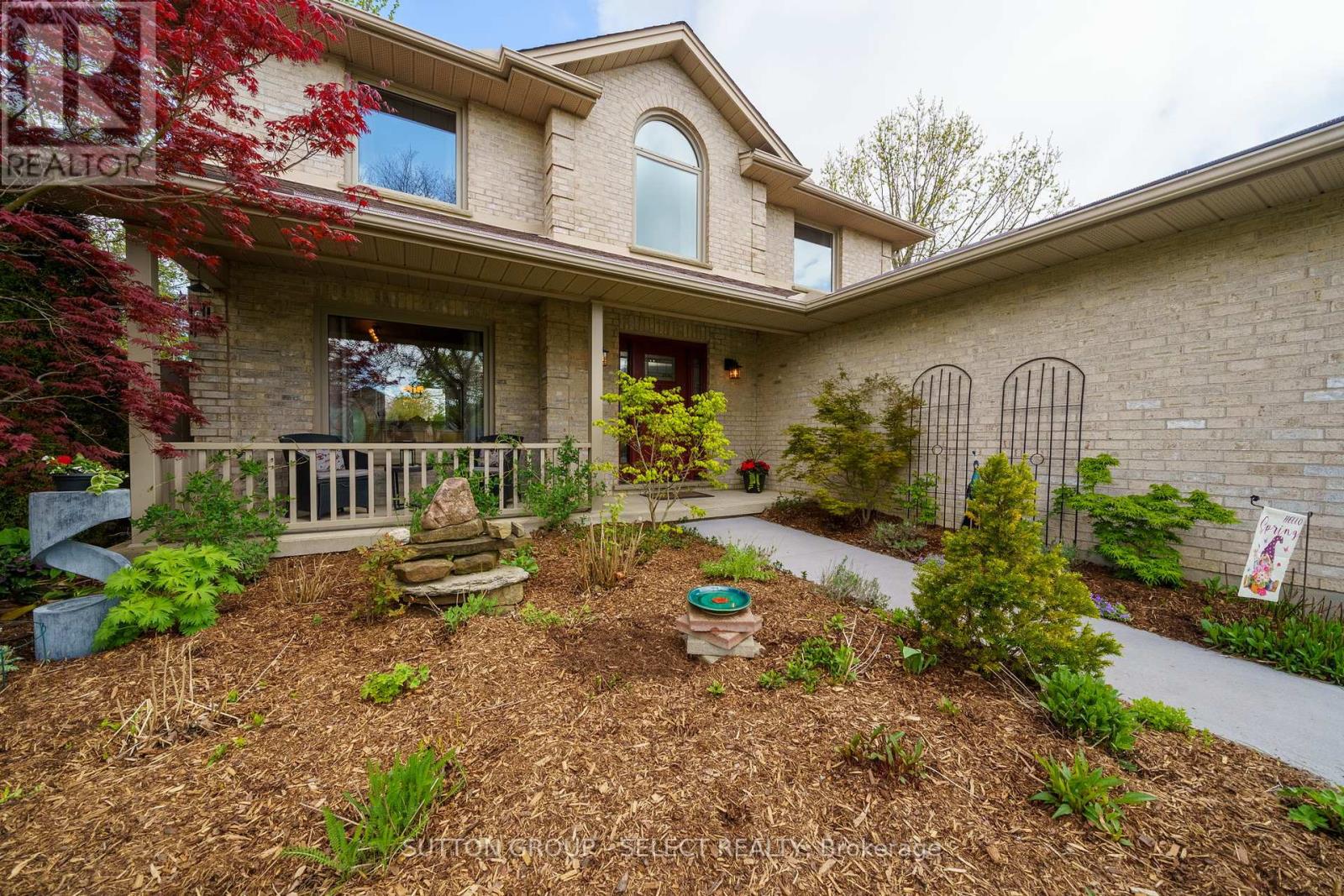 122 Moraine Court, London North, Ontario N6G 4Z2 - Photo 2 - X12194539