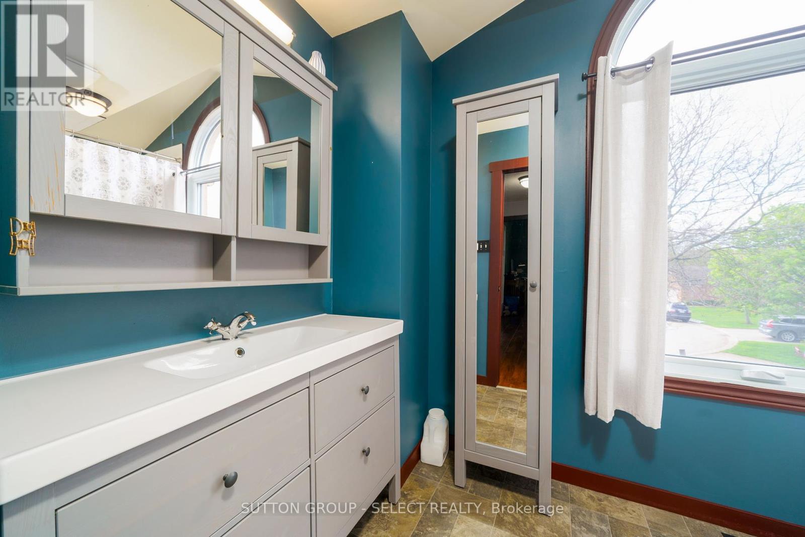 122 Moraine Court, London North, Ontario N6G 4Z2 - Photo 22 - X12194539