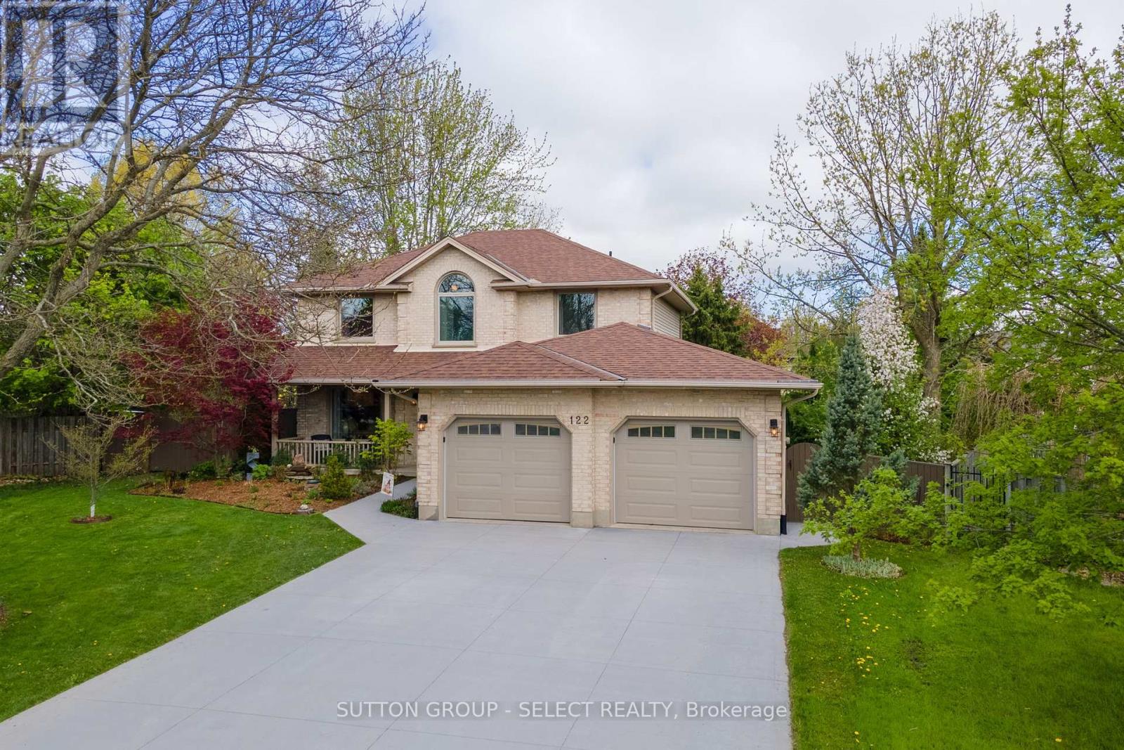122 Moraine Court, London North, Ontario N6G 4Z2 - Photo 3 - X12194539