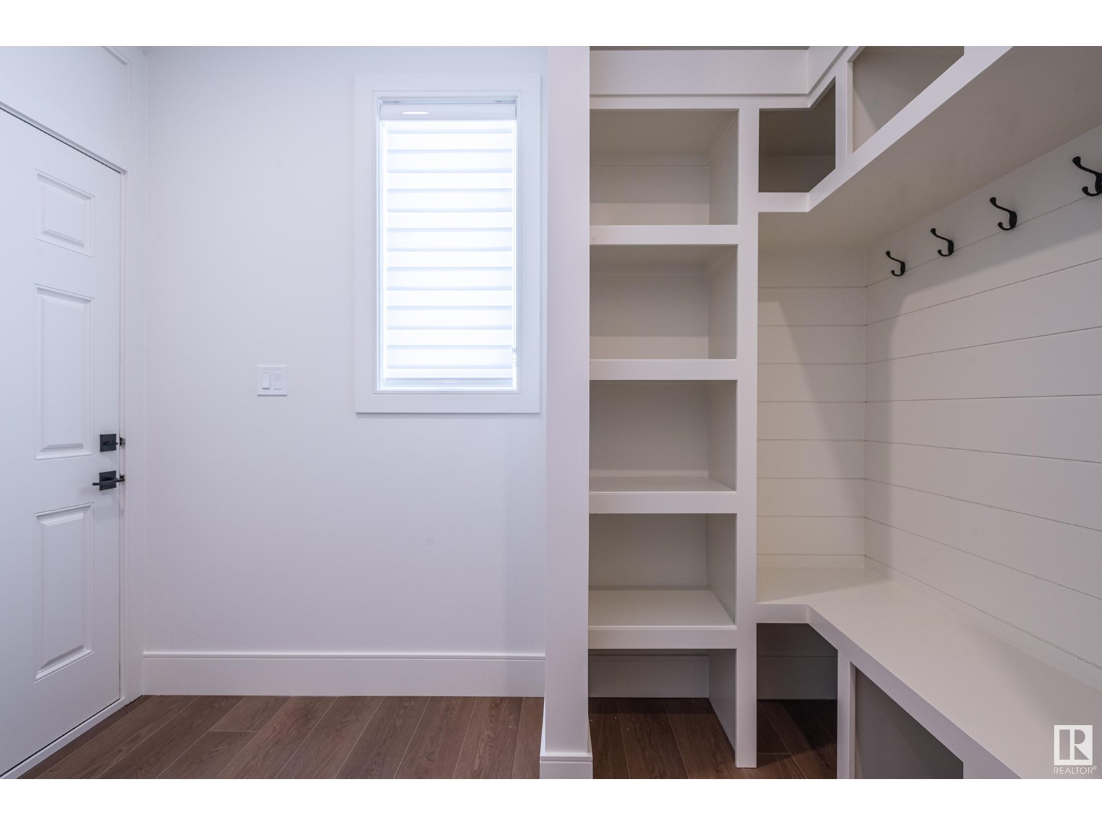 Property at 98 Edgefield Way image 5