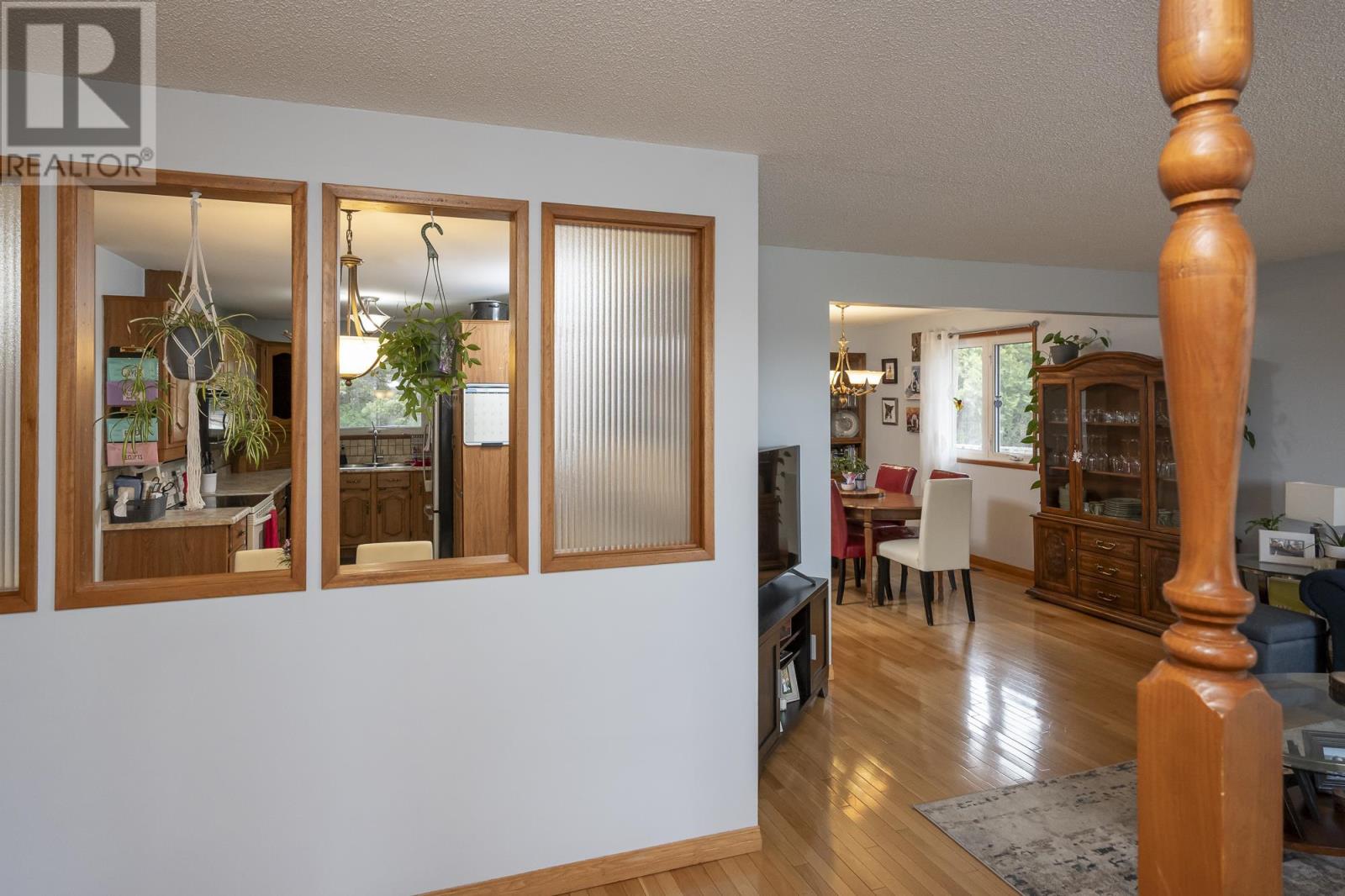 Property at 234 Trinity CRES image 3