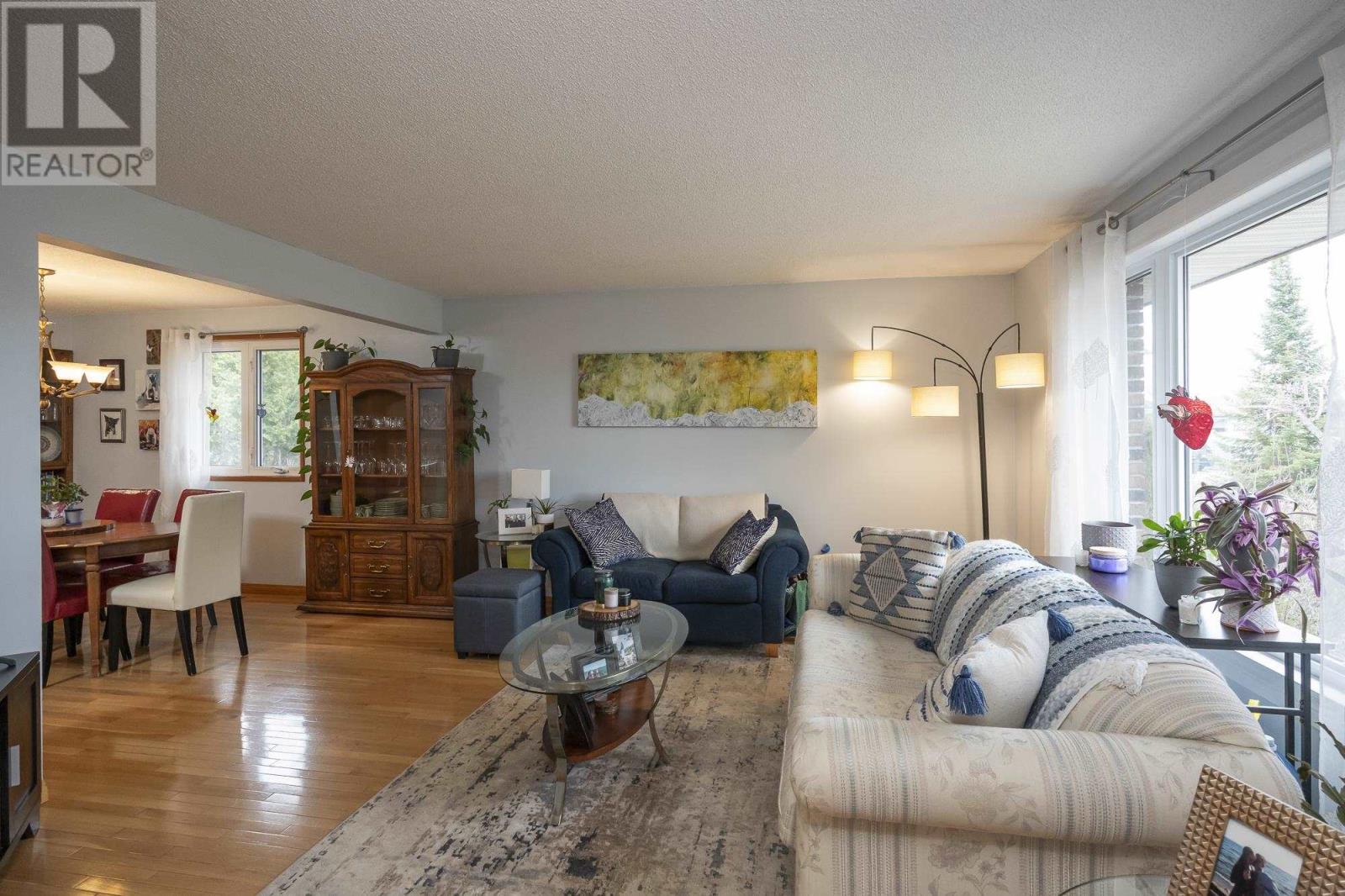 Property at 234 Trinity CRES image 4