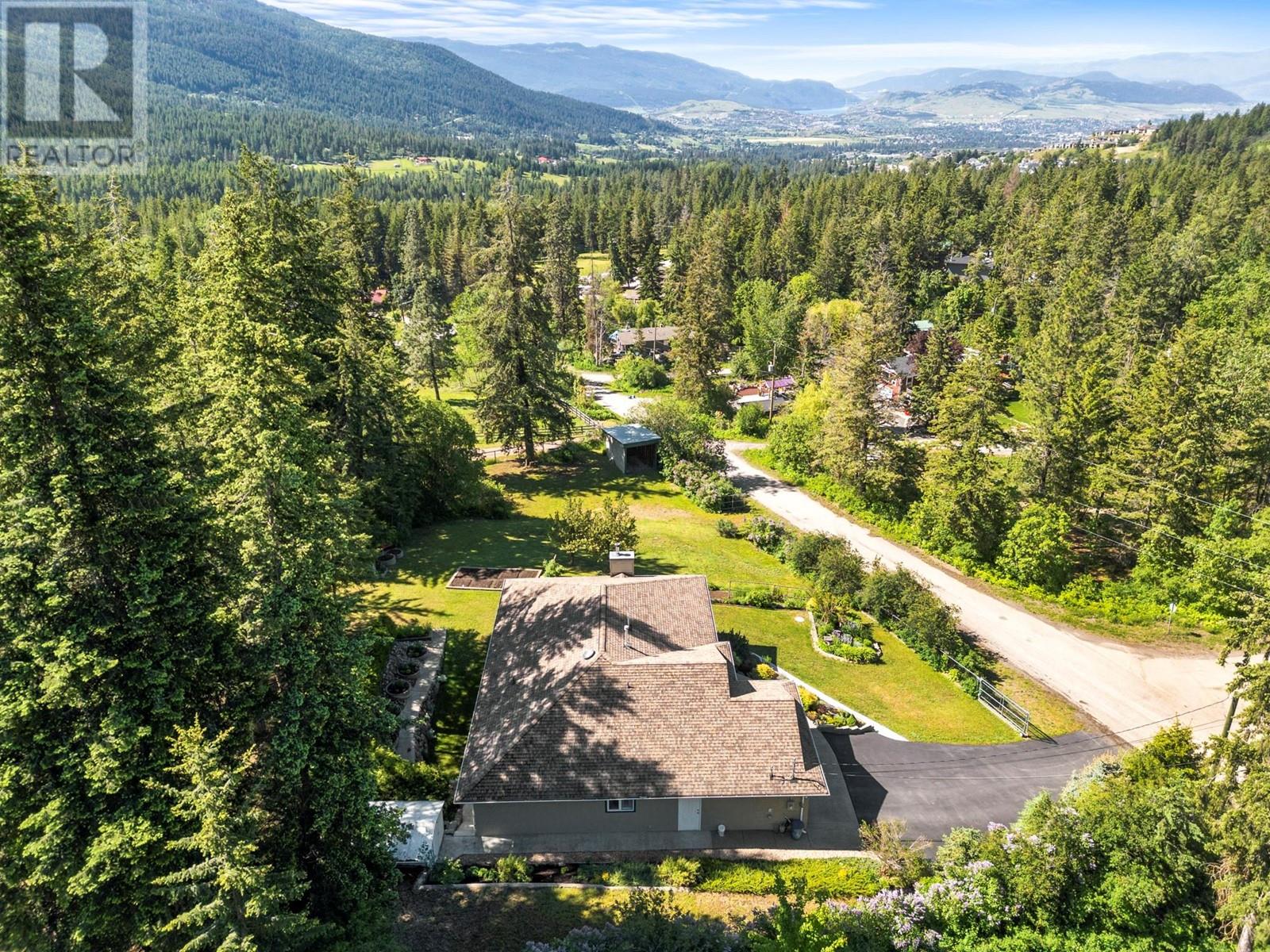 7775 Chew Road, Vernon, British Columbia  V1B 3N6 - Photo 6 - 10350577