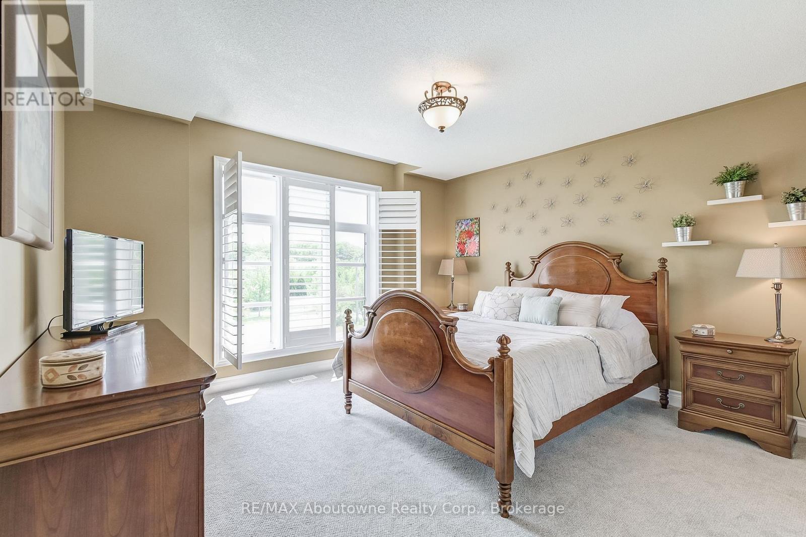 3109 Watercliffe Court, Oakville, Ontario  L6M 0K7 - Photo 17 - W12194532