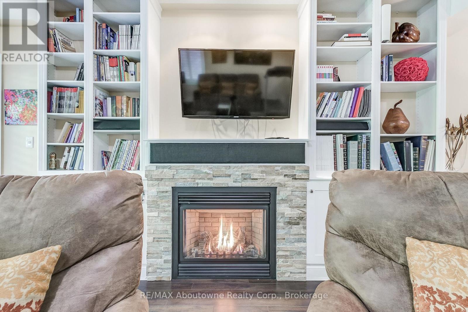 3109 Watercliffe Court, Oakville, Ontario  L6M 0K7 - Photo 31 - W12194532