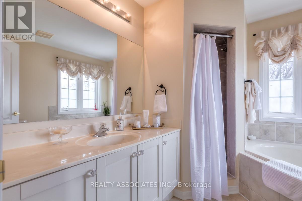 67 Chasser Drive, Markham, Ontario  L6E 1S6 - Photo 22 - N12103972