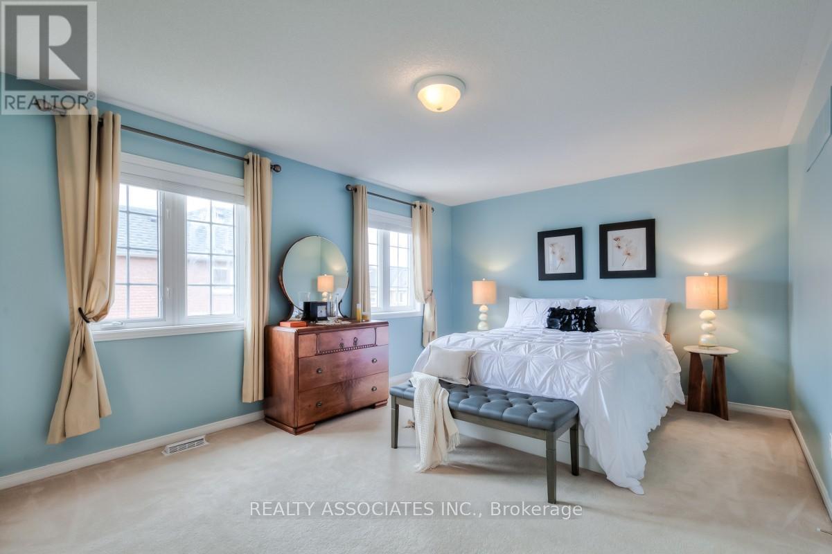 67 Chasser Drive, Markham, Ontario  L6E 1S6 - Photo 18 - N12103972