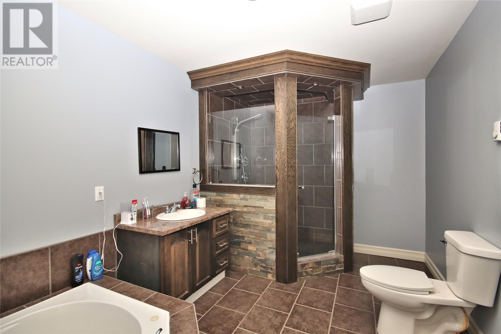 17-19 Tilts Hill Place, Bay Roberts, Newfoundland & Labrador  A0A 1G0 - Photo 30 - 1285974